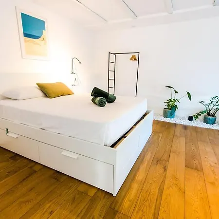 Sunny Swieqi Hideaway Lägenhet *