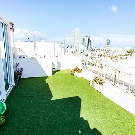 Sunny Swieqi Hideaway